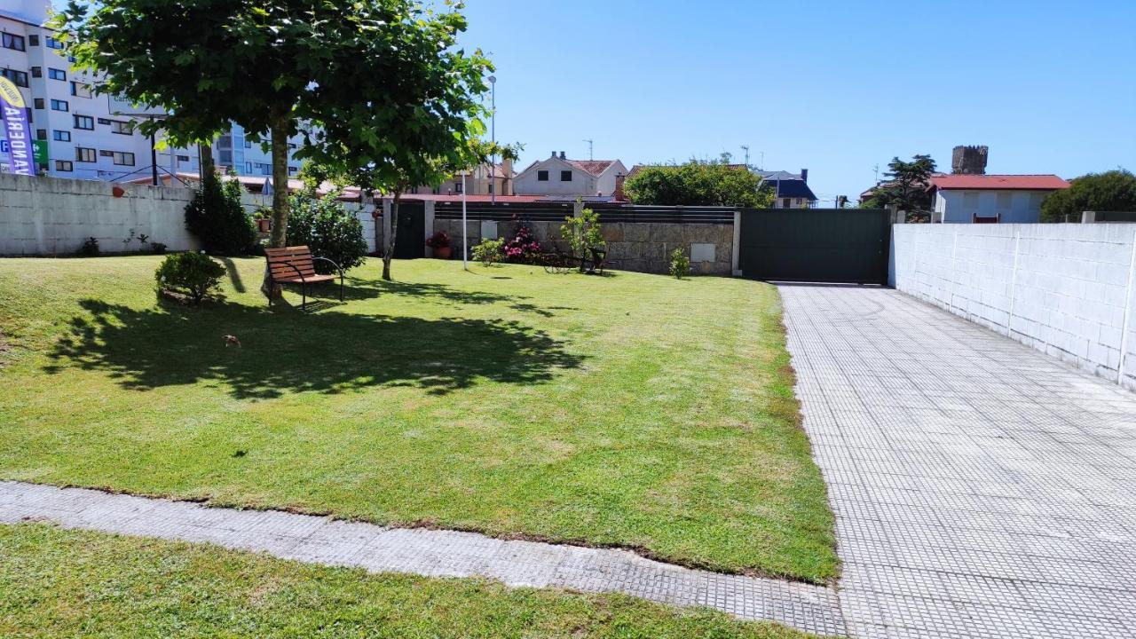 Precioso Piso En Playa America Con Jardin Privado. Nigran Bagian luar foto